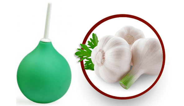 Enema bawang putih akan membantu membersihkan usus daripada telur cacing
